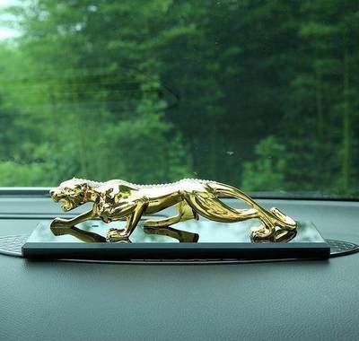 看了走不動道的幾款汽車擺件,不僅寓意好還很時尚!男女司機(jī)必備